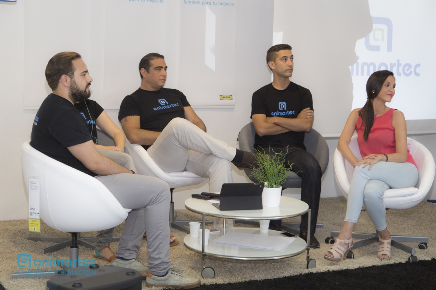 Gustavo Barón en un panel de IKEA Business junto al equipo de Animartec